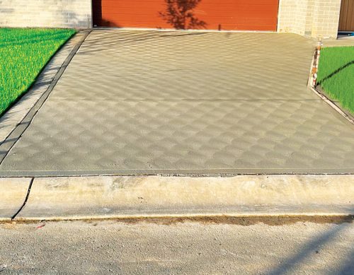 Driveway-in-Denham-Court